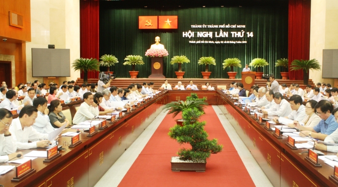 Quang cảnh Hội nghị lần thứ 14 Ban Chấp hành Đảng bộ Thành phố Hồ chí Minh khóa IX